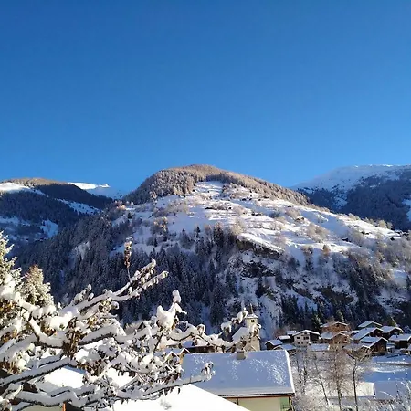 Waldrand Appartement Inden